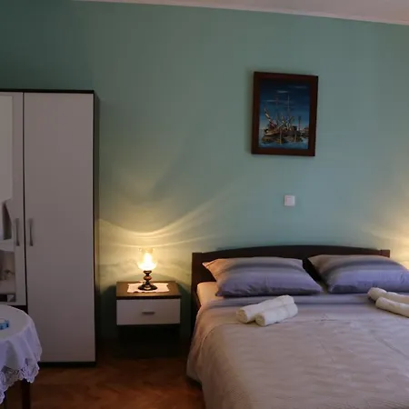 Apartment Milatic Jelsa (Hvar)