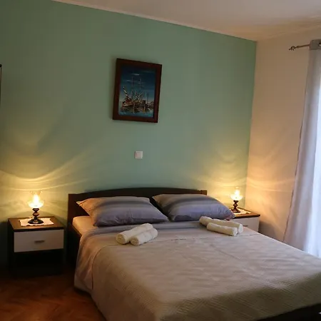 Milatic Jelsa (Hvar)