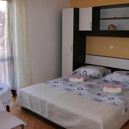 Milatic Apartment *